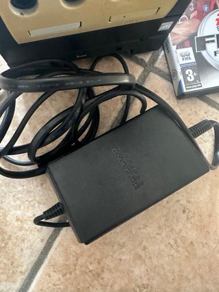 Nintendo GameCube + 2 Giochi FIFA