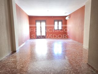 Piso en venta en Lucena
