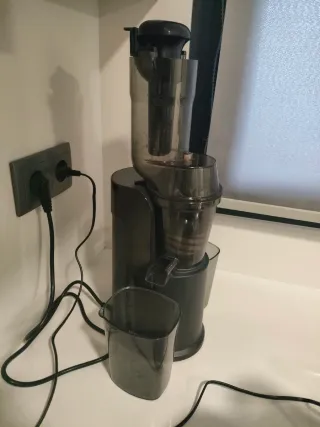 Extractor de zumo Hkoenig - Prensado en frío