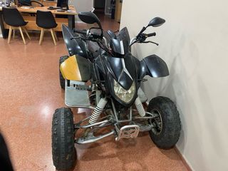 Quad Negro Todoterreno