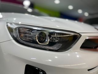 KIA STONIC, COMO NUEVO. ETIQUETA ECO