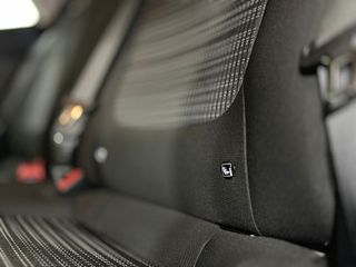 KIA STONIC, COMO NUEVO. ETIQUETA ECO