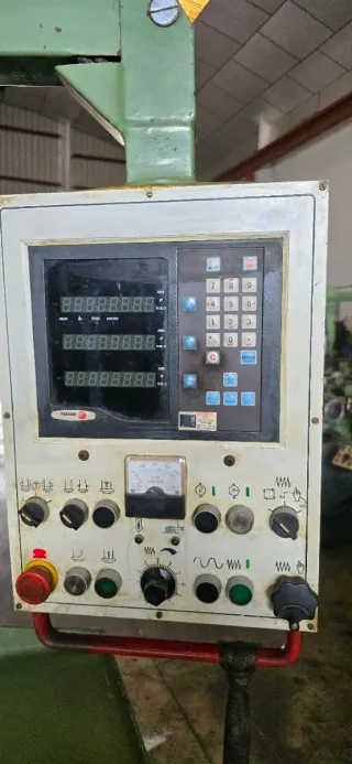 Fresadora Morkaiko Convencional