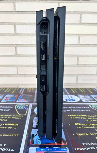 PS4 Pro 1TB Negra + PES 2018