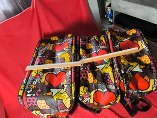 3 Bolsos Multicolor Estampados