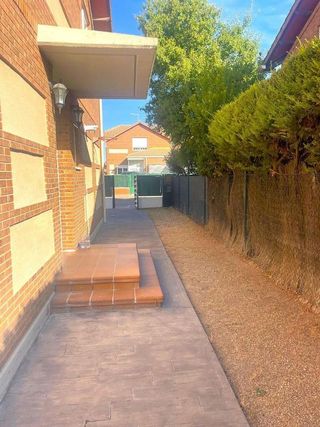 Casa pareada en venta en Renedo de Esgueva