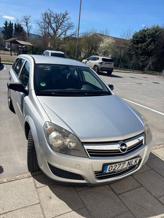 Opel Astra 2010