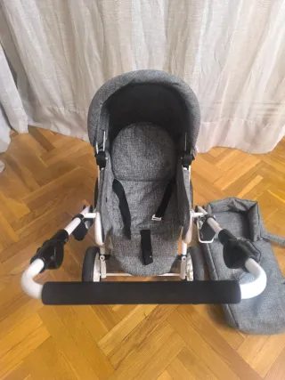 Carrito de bebé niña gris
