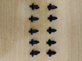 10 Remaches Clips Suzuki