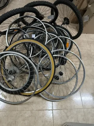 Ruedas de bicicleta de segunda mano unidad .