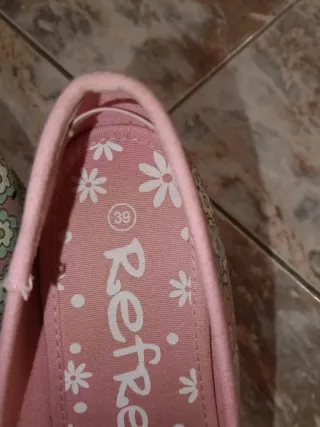 Zapatos cuña florales rosas