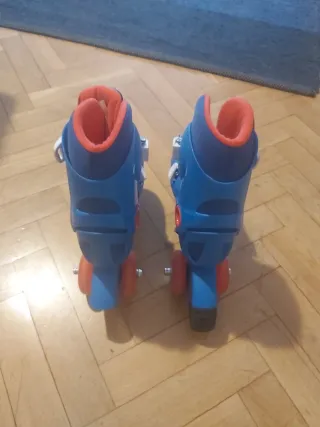 Patines infantiles Oxelo azul y rojo