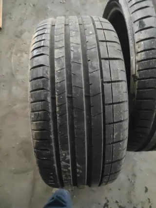 Neumáticos de coche medidas 245/35/r20