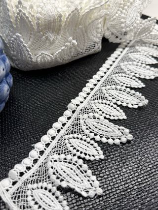 Renda Guipure Branca 7,5cm - Peça Fechada 20M
