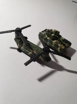 Micro Machines: Elicotteri e Carri Armati