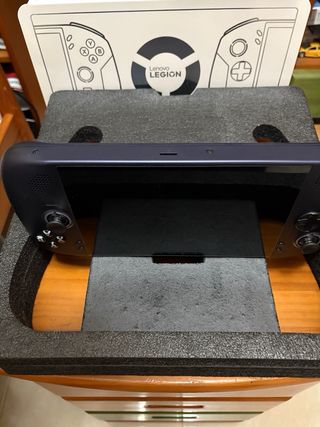 Lenovo Legion Go S Viola