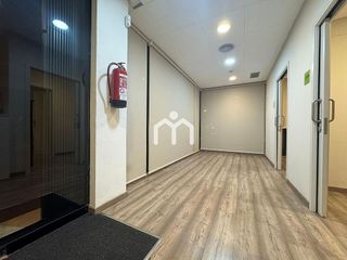 Local comercial en alquiler en Centre en Badalona