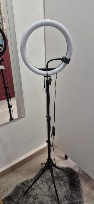 Aro de luz LED con trípode