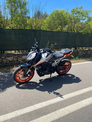 KTM Duke 125