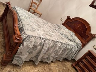 Estructura cama + colchón madera