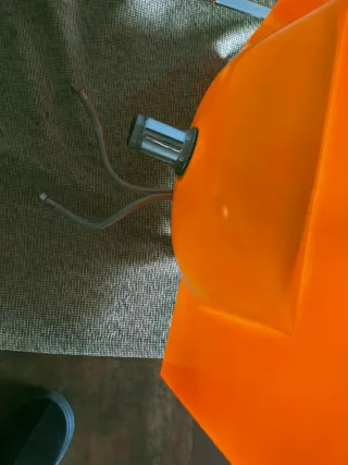 Lavabo de cristal naranja 62 cm.