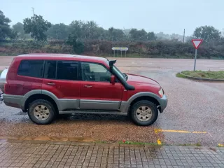 Mitsubishi Montero 2003