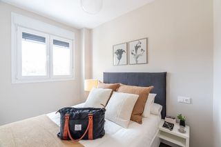 Piso en alquiler en Puerto de la Torre - Atabal en Málaga