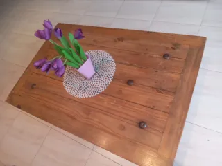 Mesa de centro rústica de madera