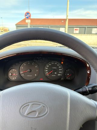 Hyundai sonata 2.5 v6