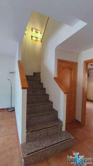 Casa adosada en venta en Linares