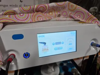 Máquina estética similar a Indiba