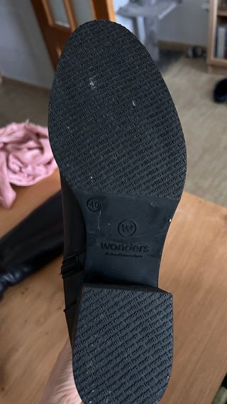 Botas altas negras talla 40