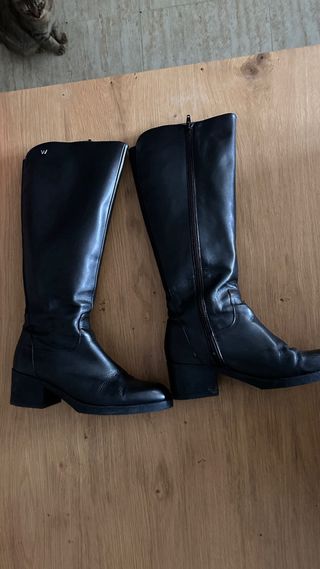 Botas altas negras talla 40