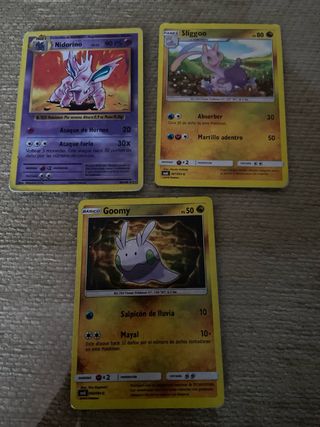 Lote de 7 Cartas Pokémon: Sliggoo, Zygarde, Nidori