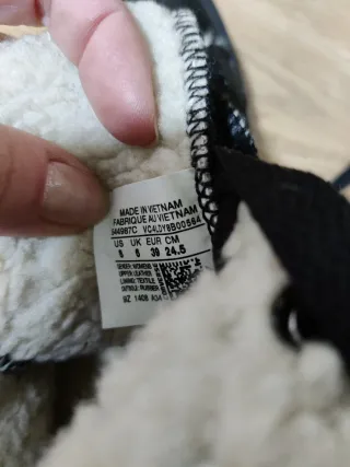 Converse con borreguito negro