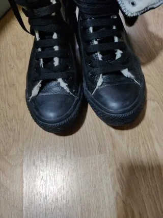 Converse con borreguito negro