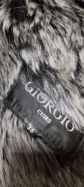 Chaqueta Piel Negra Talla 36 con Pelo