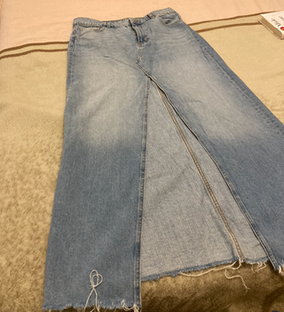 Falda larga vaquera desgastada