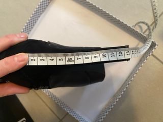 Stivaletti neri donna con borchie