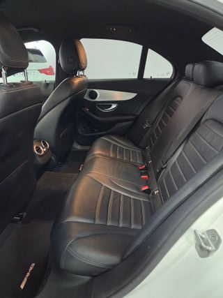 Mercedes-Benz Clase C220CDI AMG LINE COMO NUEVO
