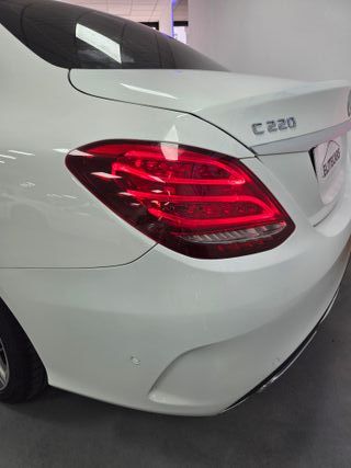 Mercedes-Benz Clase C220CDI AMG LINE COMO NUEVO