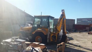 Retroexcavadora MF 960