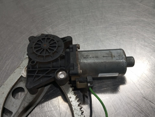 ELEVALUNAS DELANTERO DERECHO MERCEDES-BENZ CLASE