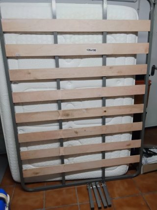 Somier 1.35x1.90 con patas