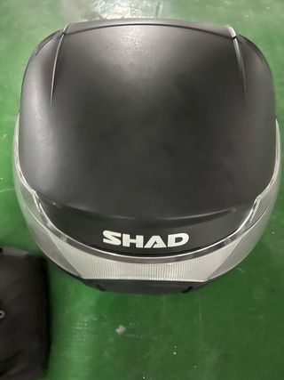 Baúl Shad SH33 Negro
