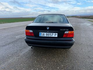 BMW Serie 3 1996. 318 IS