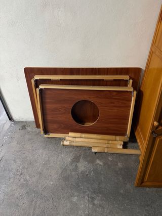 Armario de madera hueco