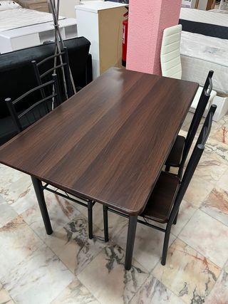 Mesa de comedor y sillas madera/metal