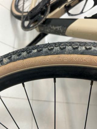 Bicicleta Gravel Cannondale Topstone Carbon Apex 1