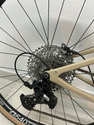 Bicicleta Gravel Cannondale Topstone Carbon Apex 1